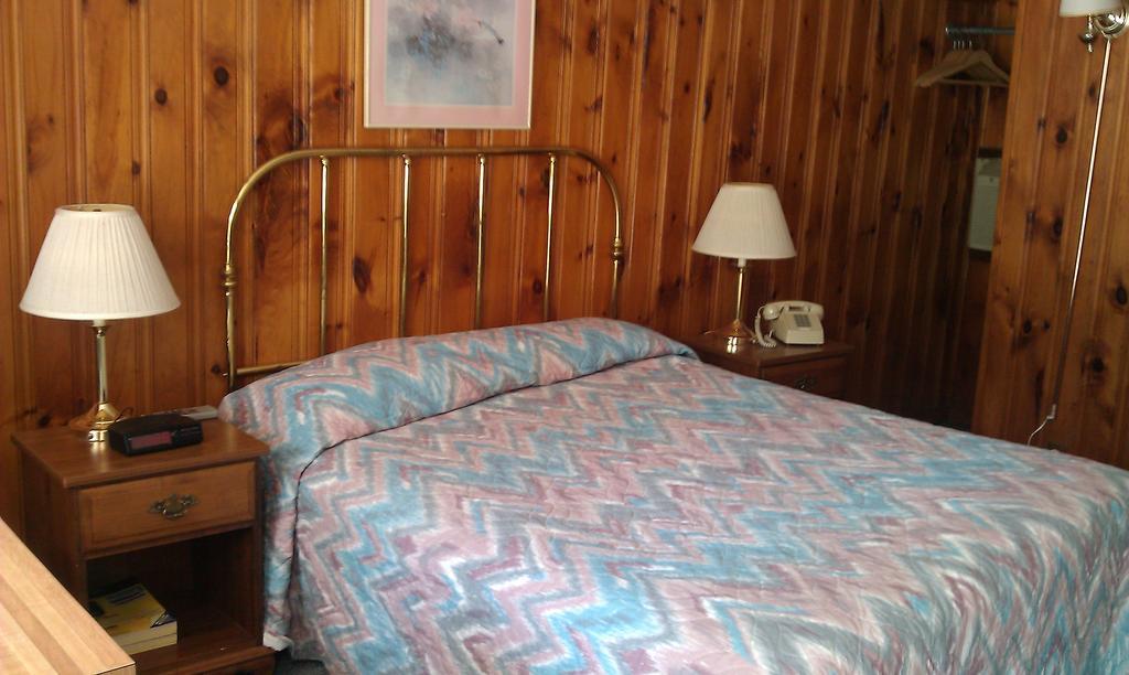 The Tallwood Motel Уелс Стая снимка